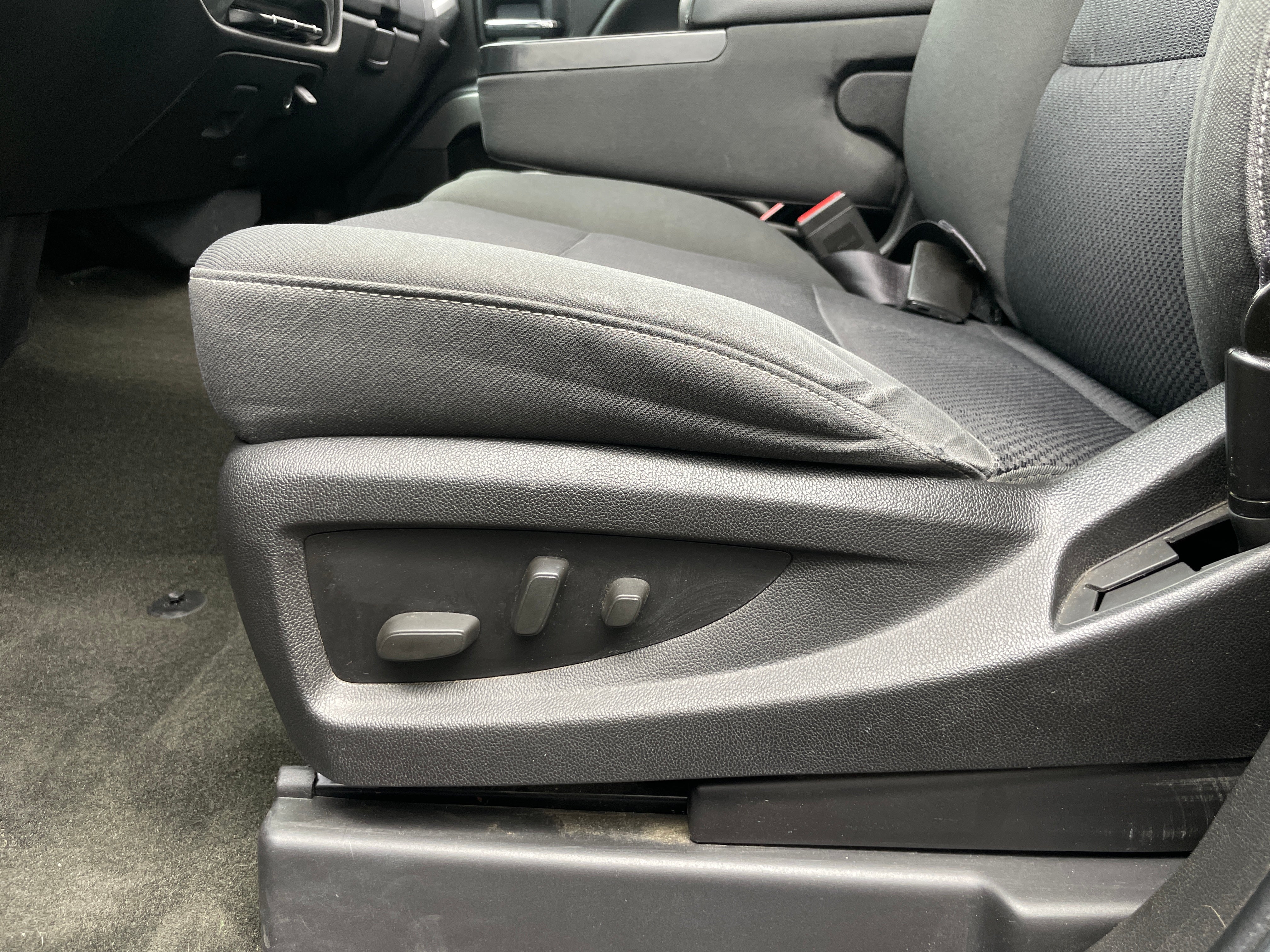 chevrolet silverado 1500 2015 3GCUKREC2FG229206 image chevrolet silverado 1500 2015 3GCUKREC2FG229206 image